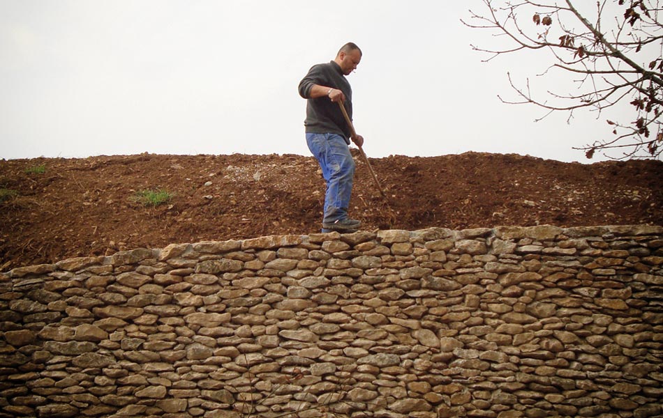 Murs de pierre à Baubigny - Association Sentiers - Dijon